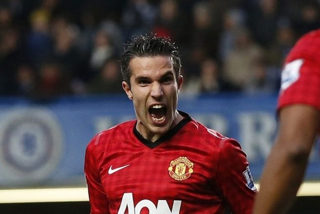 Юнайтед тресна Арсенал, Ван Перси наказа бившия си тим