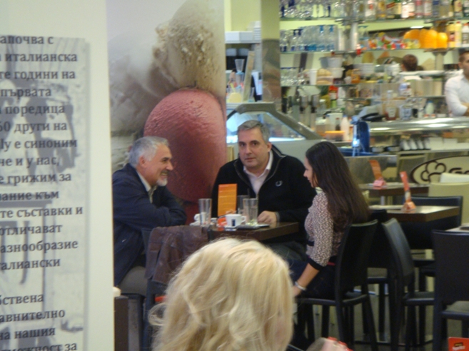 Калфин обмисля нов скок в политиката 