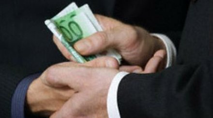 разпитаха длъжник октопода