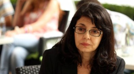 меглена кунева новият кабинет оправи правилата приемане закони