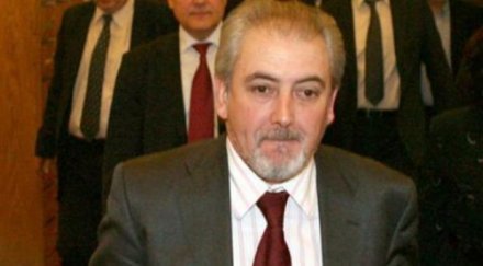 лютви местан служебният кабинет коалиционен костов борисов