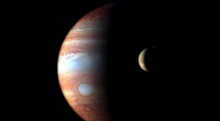 учени спътниците юпитер живот