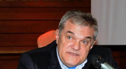 румен петков служебният премиер катастрофа съмнително минало