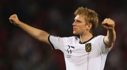 волфсбург връща пер мертезакер германия