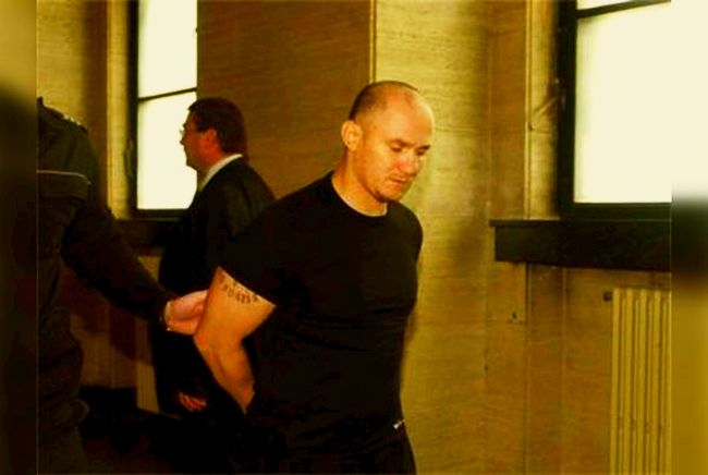 Човек на Таки се жалва от проблем с тестиса