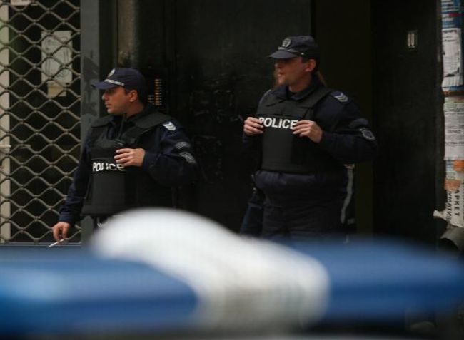 Пребиха мъж заради 14 лева