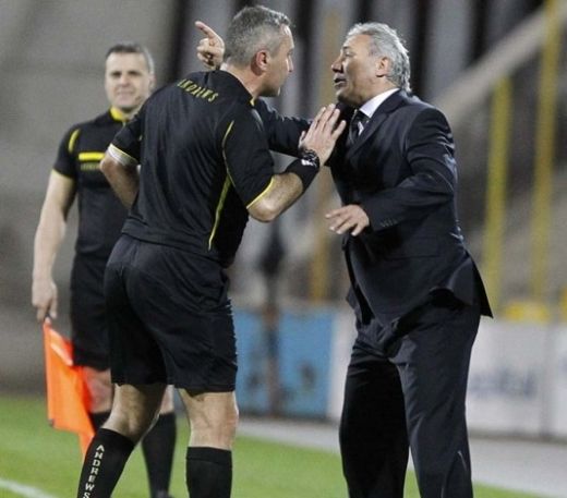 БФС изхвърли Ахмед Ахмед от съдийството до края на сезона