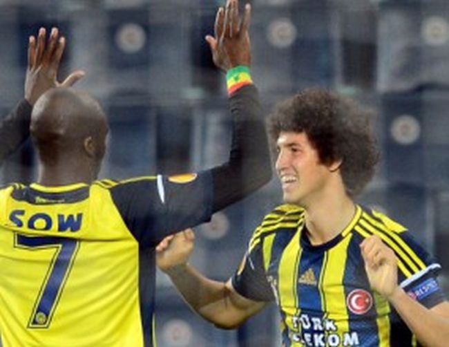 Фенербахче трепери 30 минути, но се класира за четвъртфиналите на Лига Европа