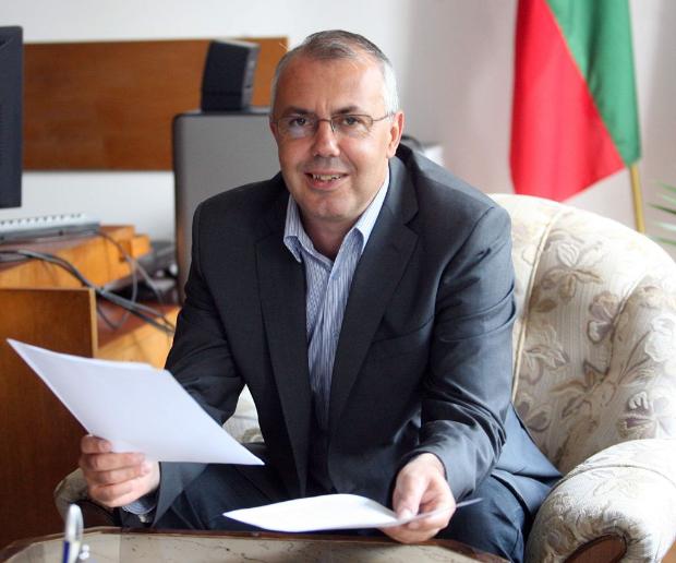 Заместник на Цветанов хвърли оставка 