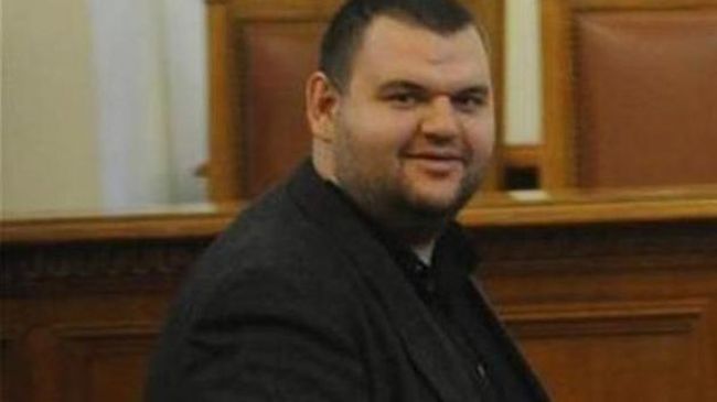 Делян Пеевски може пак да е следовател, смята Цацаров