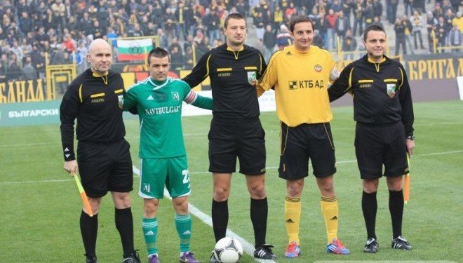 УЕФА ще обучава скандалния рефер Таско Тасков