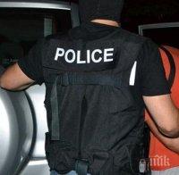 Младежите, нападнали бежанци на Сточна гара, били джудисти, твърдят,че ченгета ги млатили