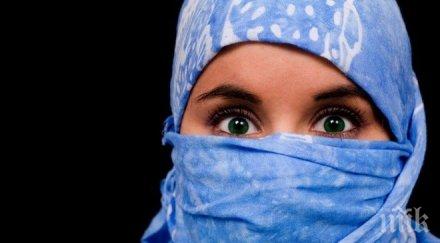 две тийнейджърки мароко дадени съд обвинения хомосексуална връзка