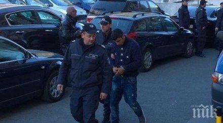 скандално излизат жертви хомопедофила син ромския барон румен чолаков