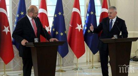 важен разговор турският премиер телефона шулц казаха