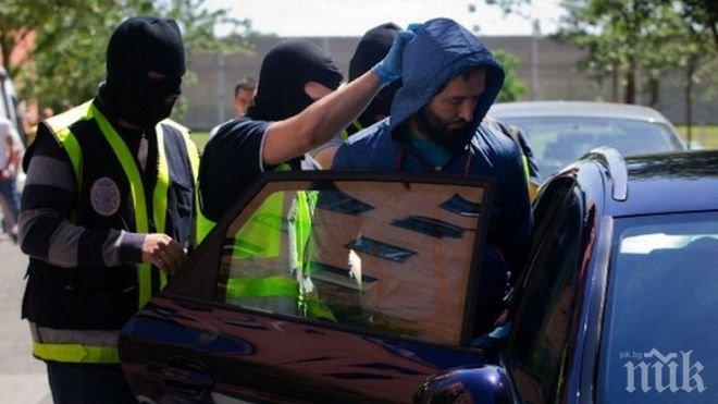 Албанската полиция залови четирима предполагаеми вербовчици на „Ислямска държава“