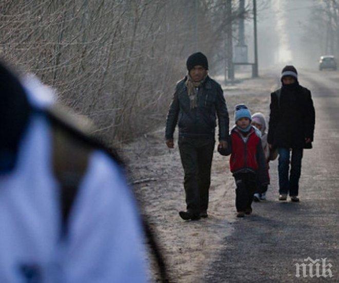 В Мюнхен пъхат непълнолетните бежанци зад четириметрова стена