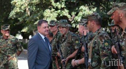 ненчев часове мога изпратя 2000 души границата необходимо запечатим