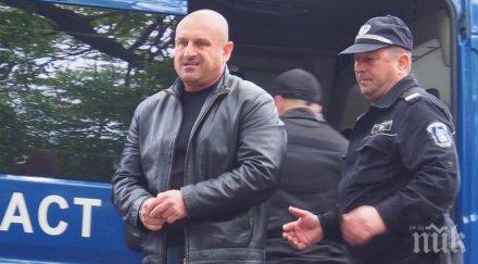 осъдиха кеца килърите доживот