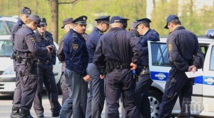 хиляди словенски полицаи получавали грешка високи заплати