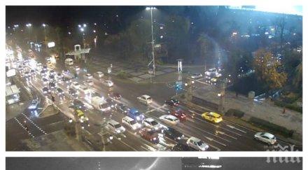 воден софия силен дъжд лее столицата започнаха задръствания основните артерии града