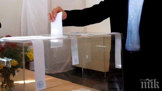 Къде гласуваш, българино?! В изборна секция или на... строеж (СНИМКИ)