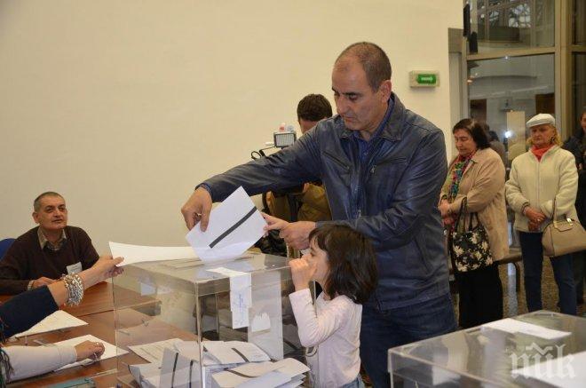 Цветан Цветанов: Гласувах за знаещия президент 