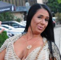 СЕНЗАЦИЯ В ПИК! Анита Мейзер лъсна по без гащи в затвора! (СКАНДАЛНИ СНИМКИ 18+)