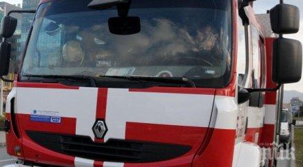 румънски тираджия помля миниван заден ход