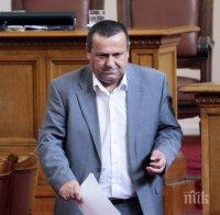 Хасан Адемов към Москов: Г-н министър, трябва да си посипете главата с пепел
