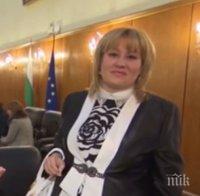 Баракова се връща в клас! Учителката ще гласува за оставката 