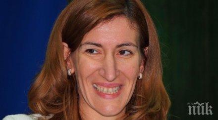 ангелкова отсече служебен кабинет участвам