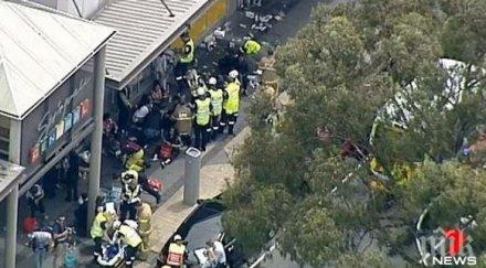 австралиец запали банка