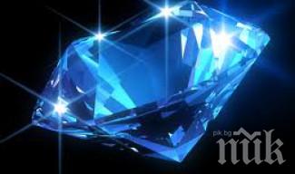 Рядък небесносин диамант бе продаден на аукцион в Женева за 17.1 млн. долара