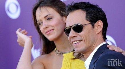 марк антъни окончателно разделя съпругата