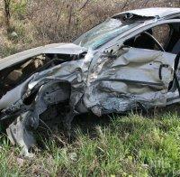 Тежка катастрофа до новите гробища на Димитровград! Млада жена в болница