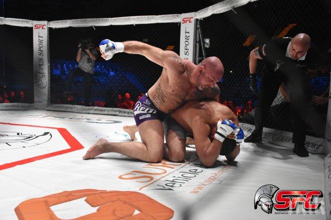 ММА зверове разтърсиха „Колодрума“ в Пловдив (СНИМКИ)