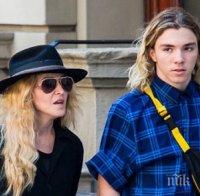 МАЙКА ОРЛИЦА! Мадона брани безрезервно сина си, спипан с марихуана  