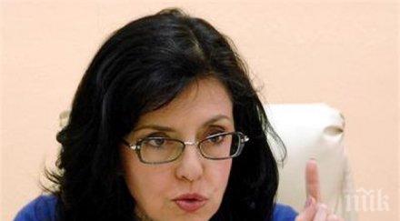 кунева закани контролира изкъсо програмата ромските ученици