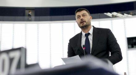 консерваторите бареков екстрадират циганите индия