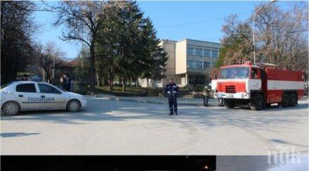 трагедията пълна едната жертвите пътното меле лясковец оставя три деца сираци погребват един друг загиналите били добри приятели