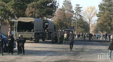 първите лекарски екипи вече пристигнаха лагера харманли