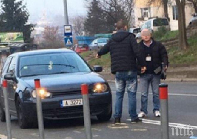 Луд скандал! Бургаска батка вдигна олелия на шофьор на тролей заради драскотина, пътниците онемяха