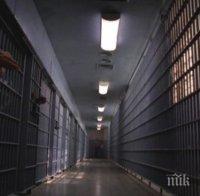 Ужас в затворите на Англия и Уелс-по едно самоубийство на всеки три дни 