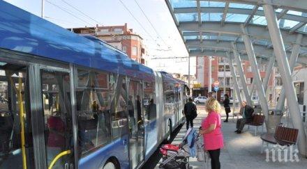 кметът митко николов отсече бургазлии пътуват безплатно новата линия градския транспорт