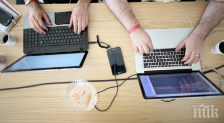 стартира стрес тестът застрахователите