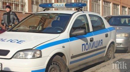 екшън челопек психопат опита изнасили годишната ани кметството