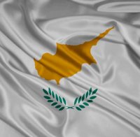 И Кипър на ръба