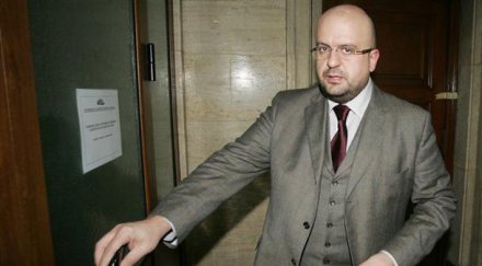 камен костадинов оценката пеевски висока кандидатира депутат