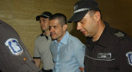 брендо поискал прокуратурата защити семейството